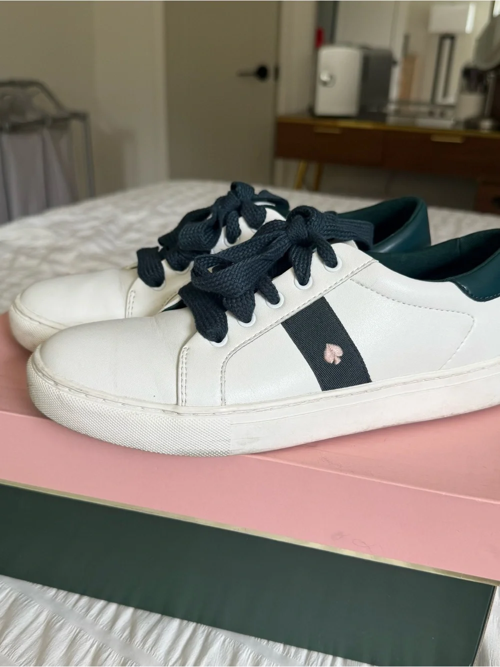 Kate Spade Iggy Sneakers Size 8 White Green